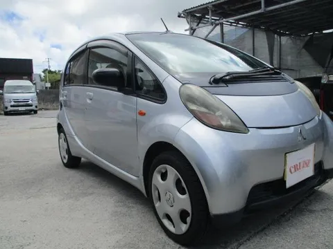 Mitsubishi I