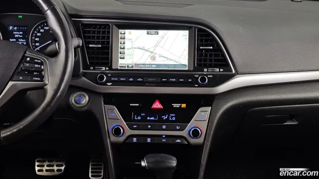 Hyundai Elantra (Avante)