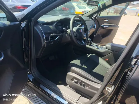 Cadillac XT4