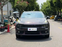 Lynk & Co 02