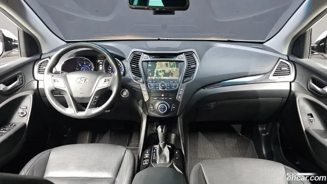 Hyundai Grand Santa Fe (Maxcruz)