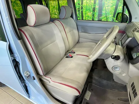 Toyota Pixis Space