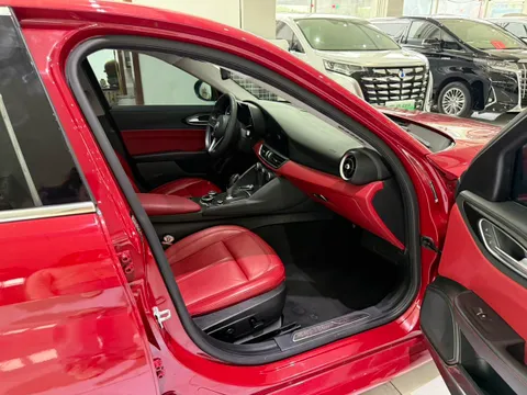 Alfa Romeo Giulia
