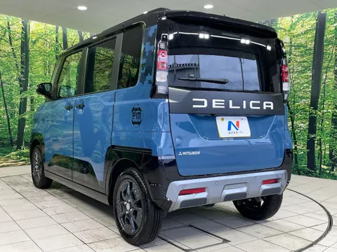Mitsubishi Delica Mini