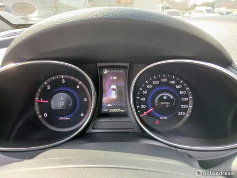 Hyundai Grand Santa Fe (Maxcruz)