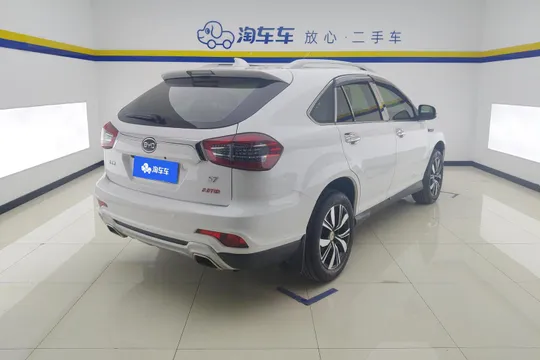 BYD S7