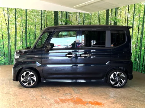 Suzuki Spacia Custom