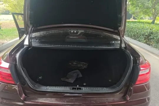 Geely Vision