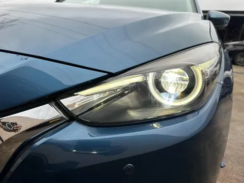 Mazda Axela Sport