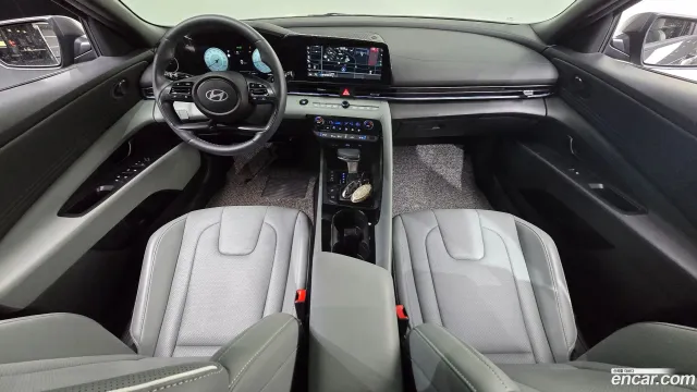 Hyundai Elantra (Avante)