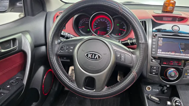 Kia Cerato (Forte)