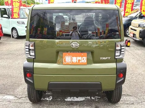 Daihatsu Taft