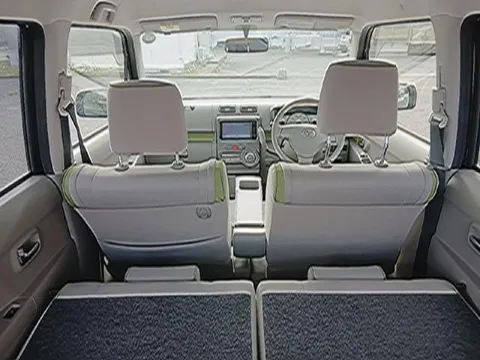 Toyota Pixis Space