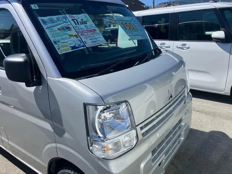 Mitsubishi Minicab Van