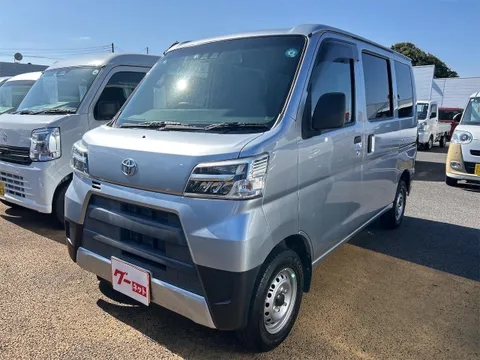 Toyota Pixis Van