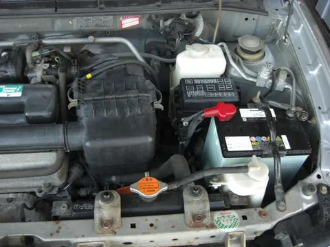 Daihatsu Mira Gino