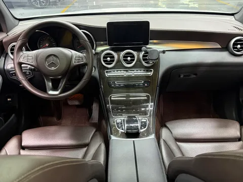 Mercedes-Benz Mercedes-Benz GLC