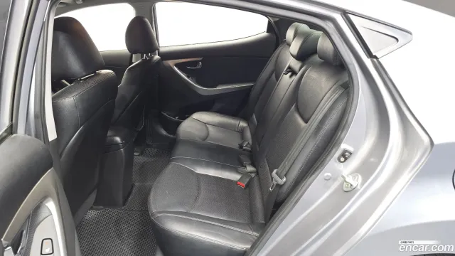 Hyundai Elantra (Avante)