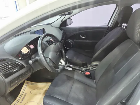 Renault SM3
