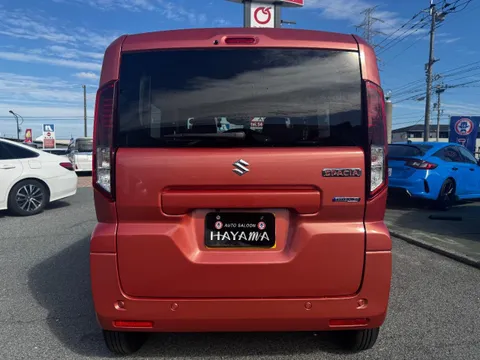 Suzuki Spacia