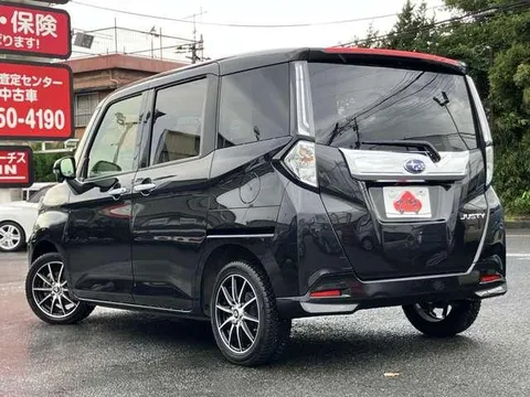 Subaru Justy Minivan