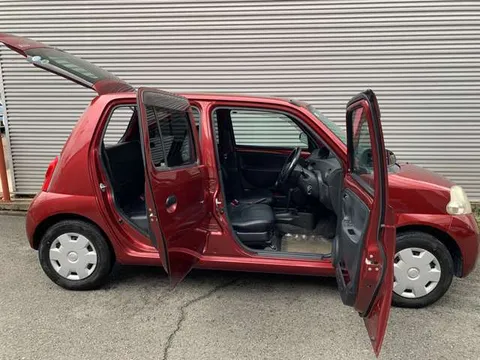 Daihatsu Esse