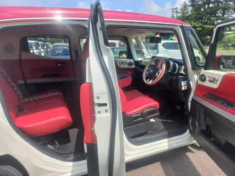 Honda N-BOX Slash