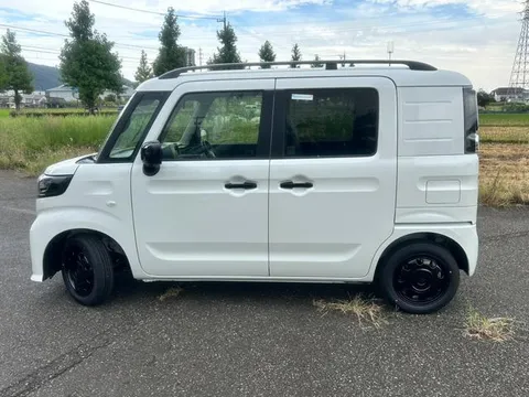 Suzuki Spacia Base