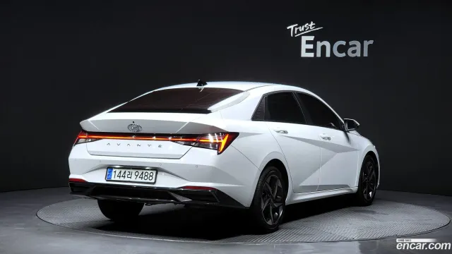 Hyundai Elantra (Avante)