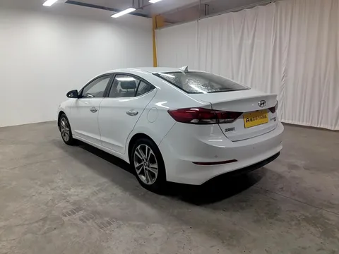 Hyundai Elantra (Avante)
