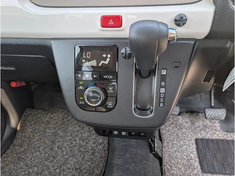 Daihatsu Mira Tocot