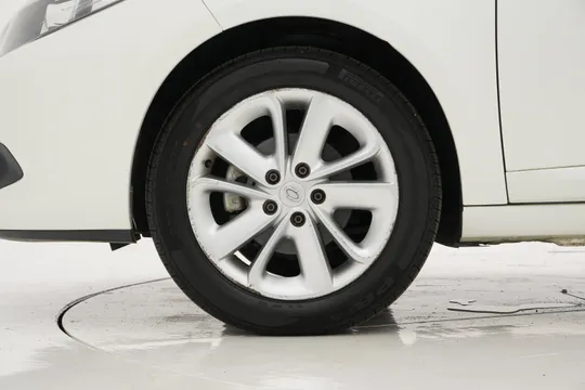 Renault SM3