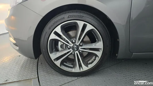 Kia Cerato (K3)