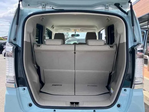 Honda N-BOX Slash
