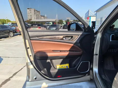 Honda UR-V