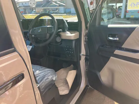 Mitsubishi Delica Mini