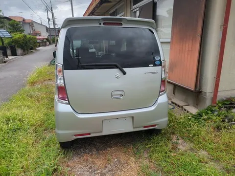 Suzuki Wagon R Stingray
