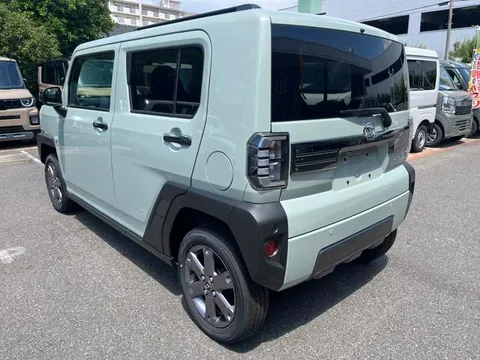 Daihatsu Taft