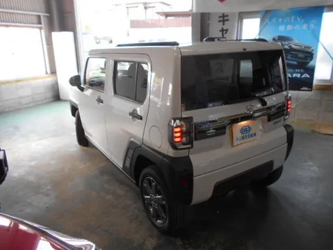 Daihatsu Taft