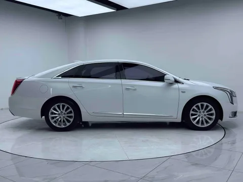 Cadillac XTS