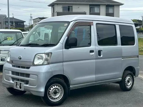 Toyota Pixis Van