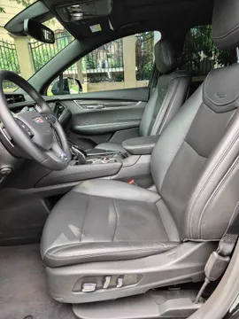 Cadillac XT6