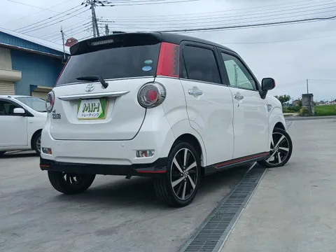 Toyota Pixis Joy