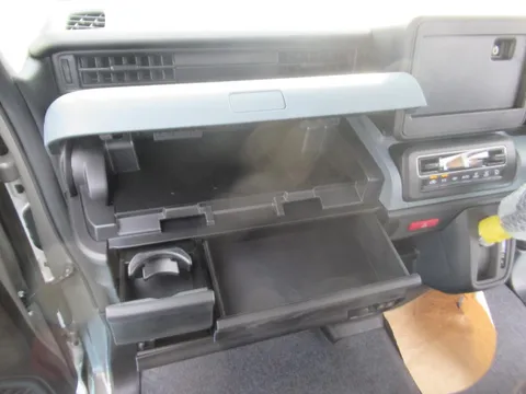 Suzuki Spacia Base