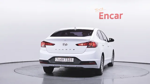 Hyundai Elantra (Avante)