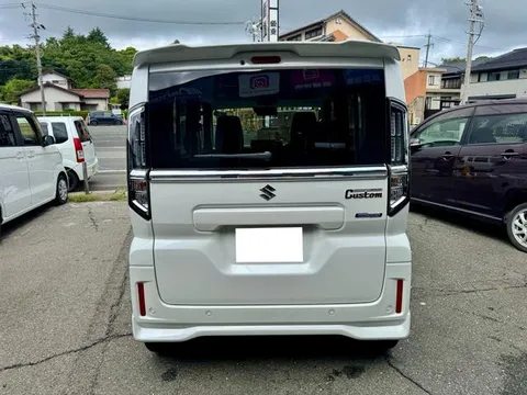 Suzuki Spacia Custom
