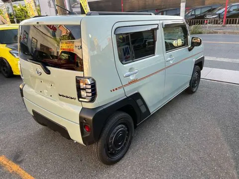 Daihatsu Taft