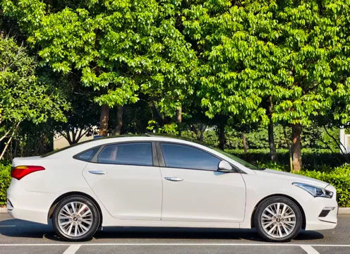 Hyundai Mistra