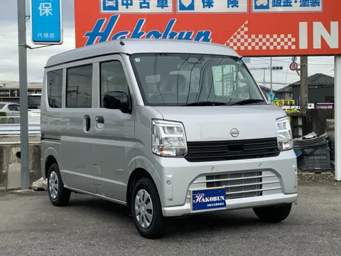 Nissan Clipper Van