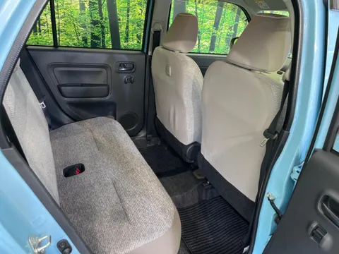 Daihatsu Mira Tocot